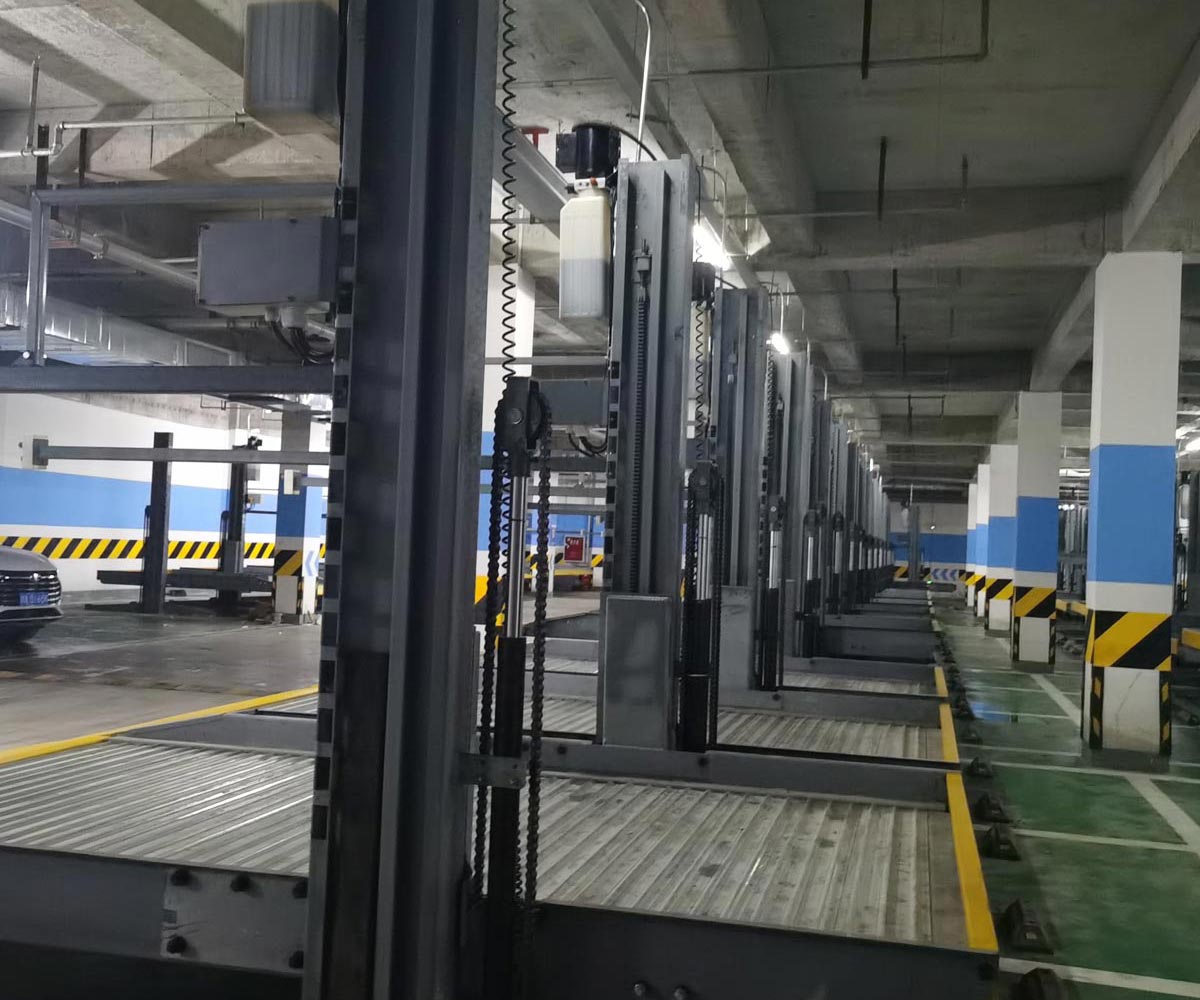 白銀二層升降橫移式立體車位租用